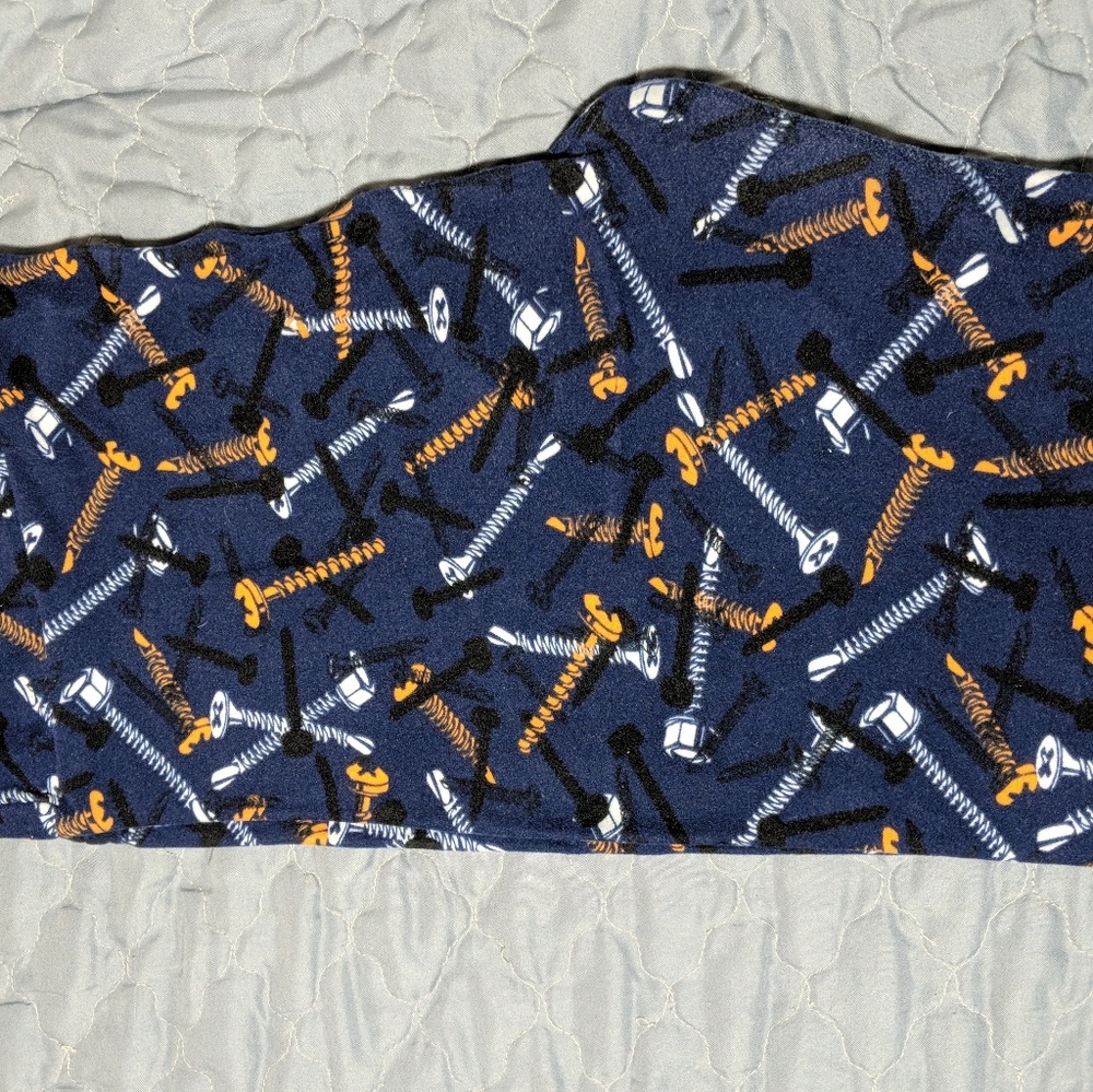 Lularoe Leggings screws